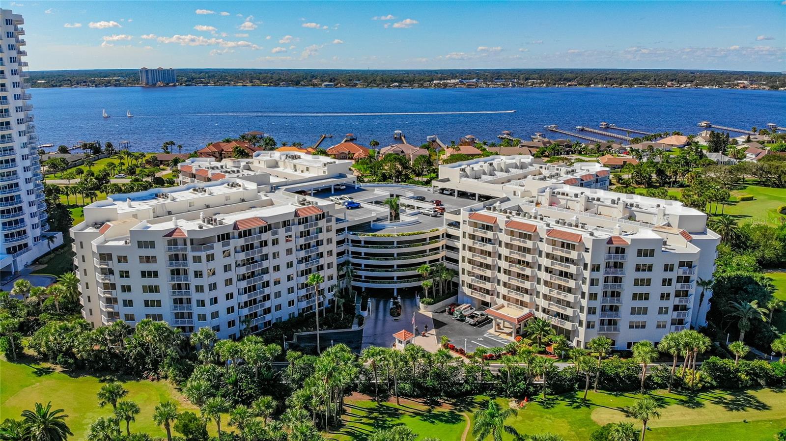 Image 56 of 74 For 3 Oceans West Boulevard 1c3