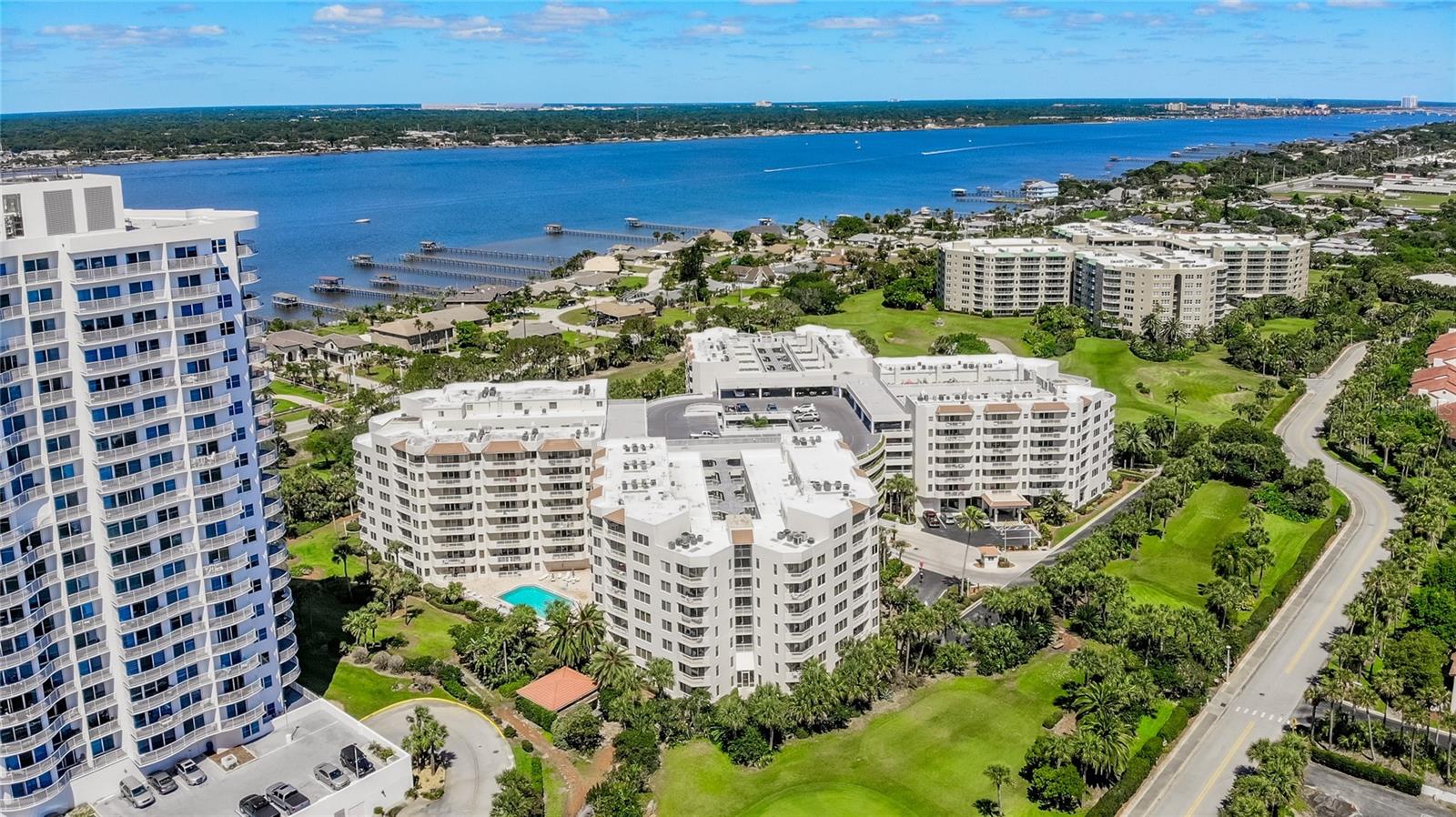 Image 62 of 74 For 3 Oceans West Boulevard 1c3