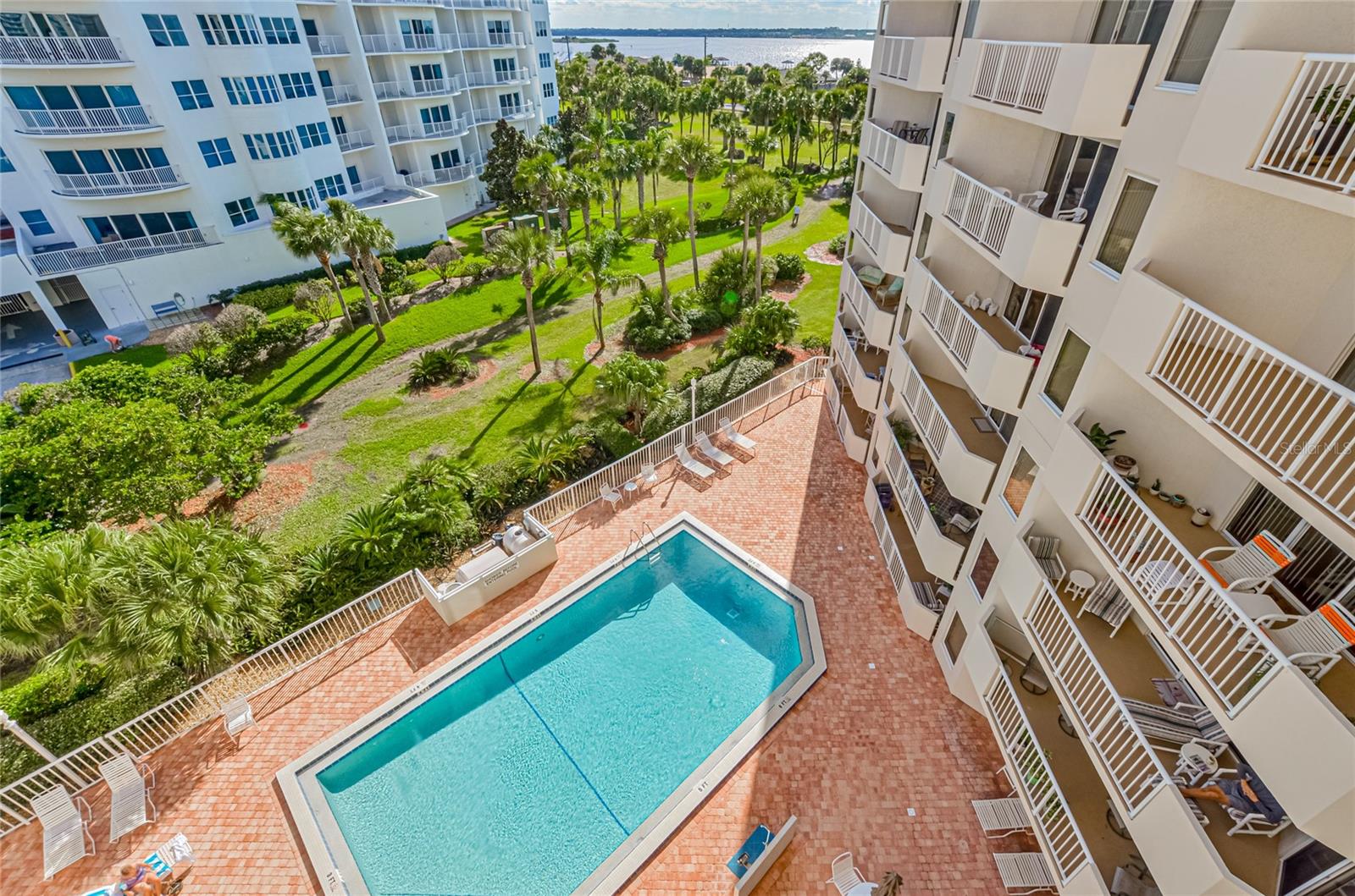 Image 72 of 74 For 3 Oceans West Boulevard 1c3