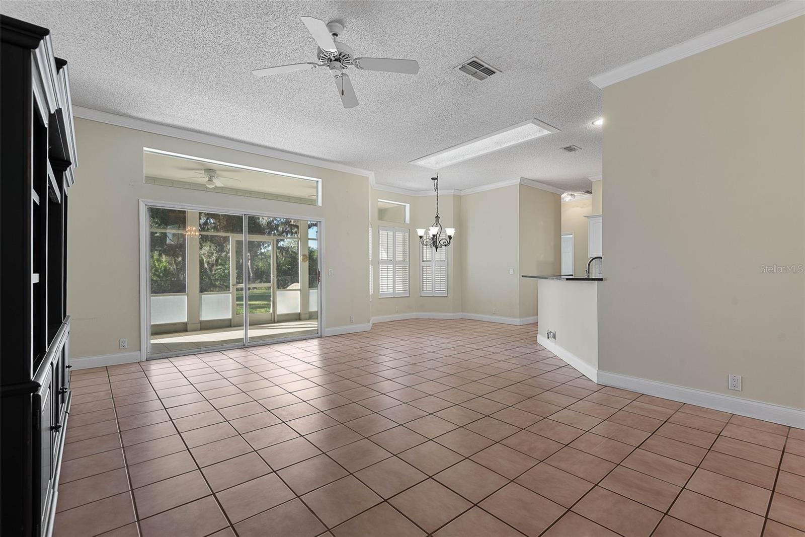 Image 15 of 68 For 325 Lambert Avenue