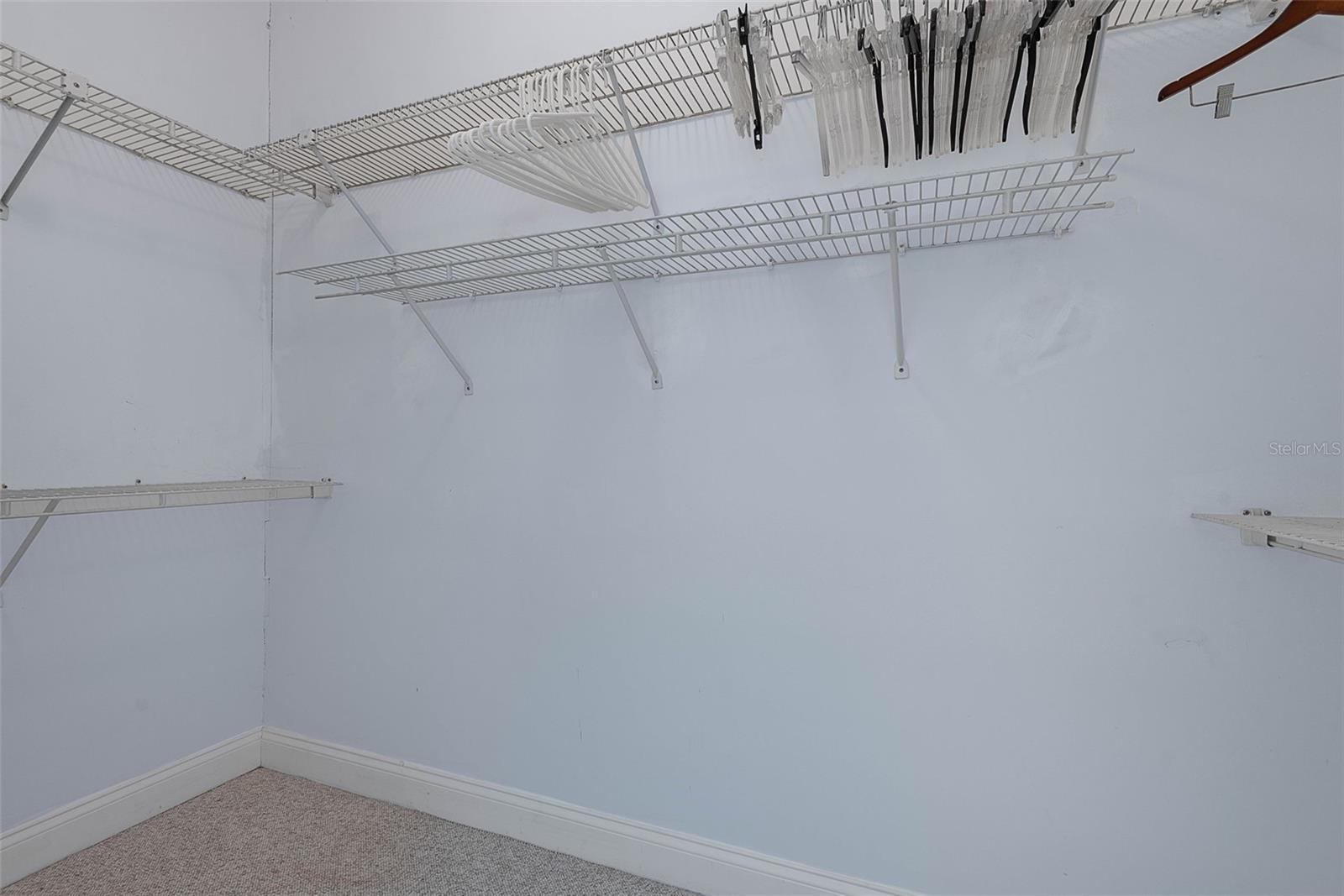 Image 34 of 68 For 325 Lambert Avenue