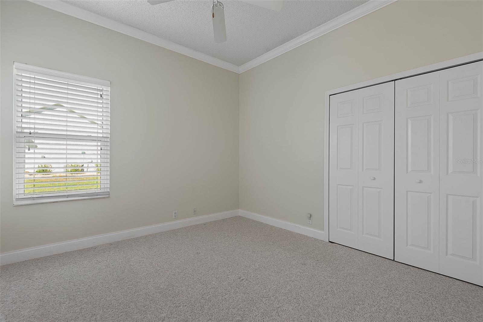 Image 42 of 68 For 325 Lambert Avenue