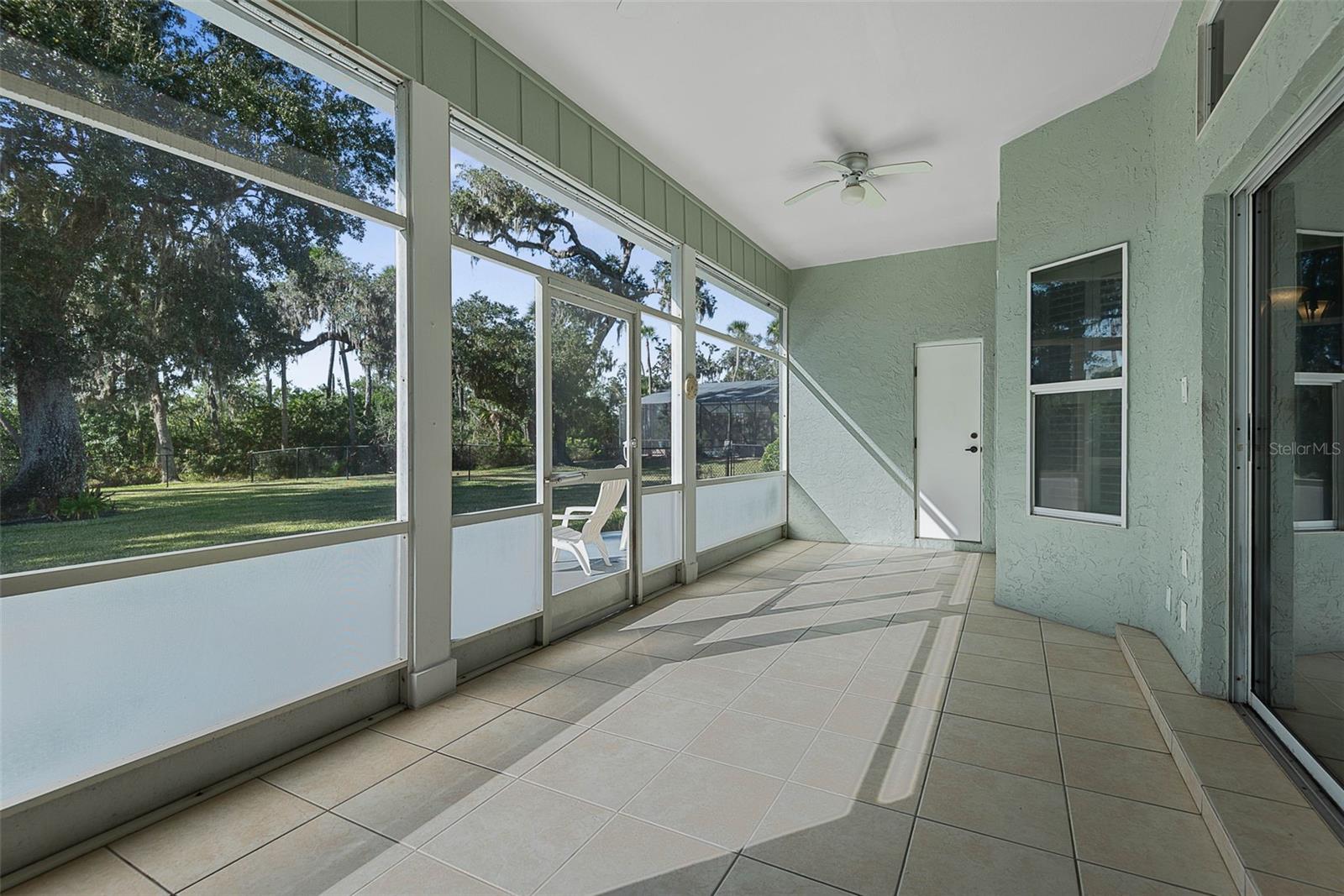 Image 43 of 68 For 325 Lambert Avenue