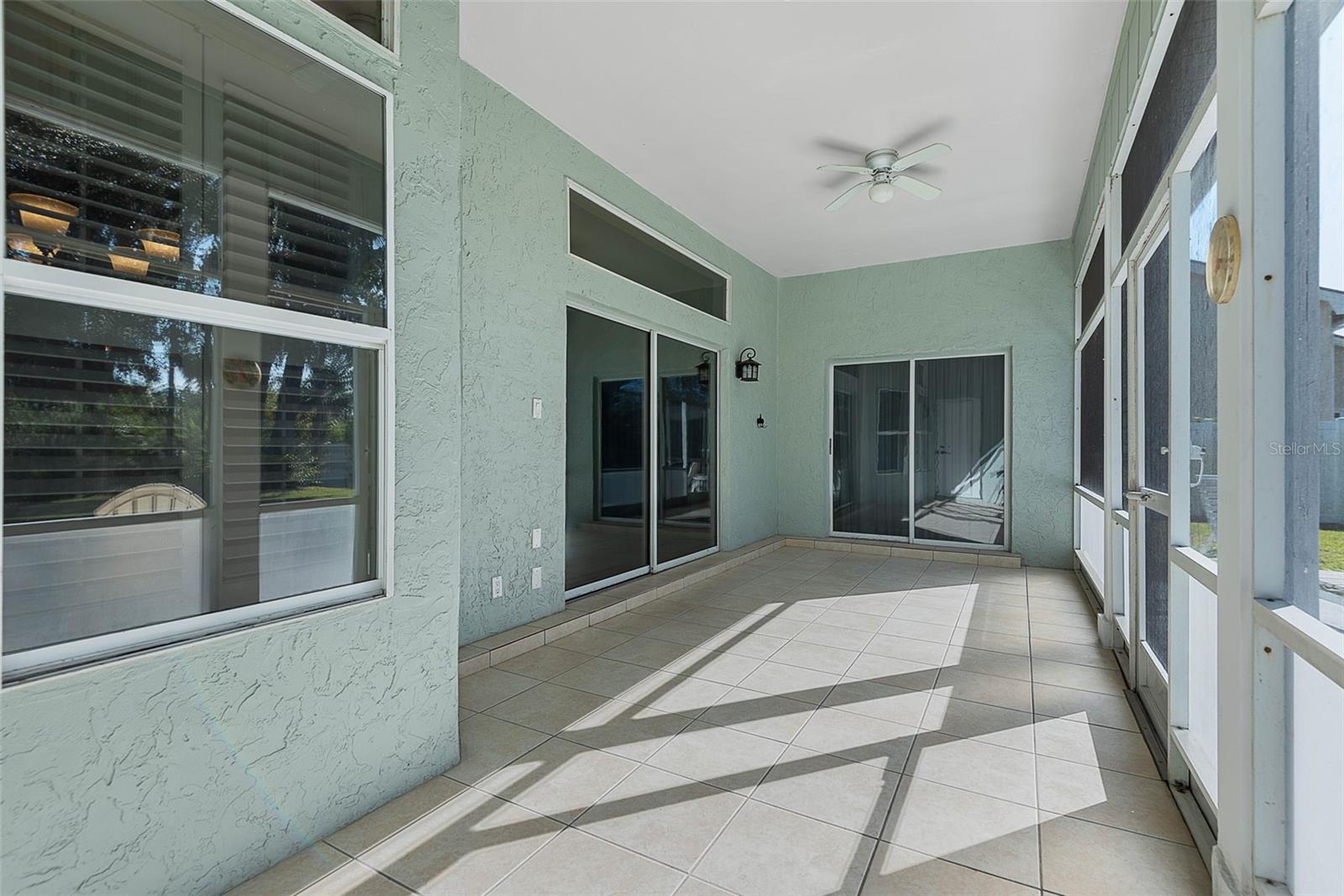 Image 44 of 68 For 325 Lambert Avenue