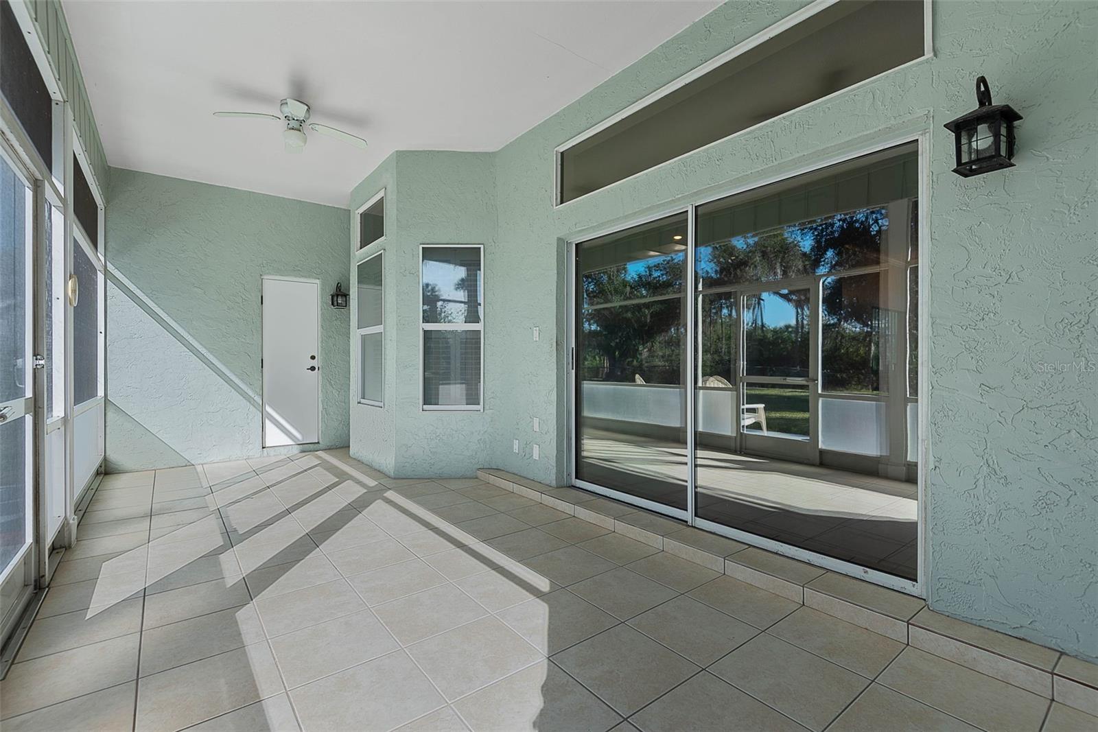 Image 45 of 68 For 325 Lambert Avenue