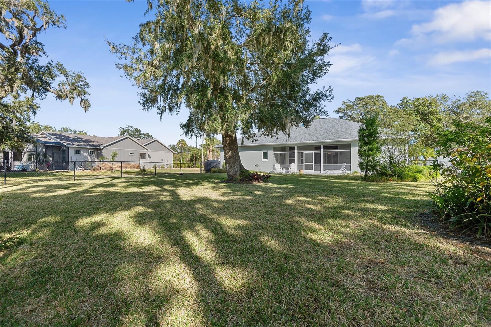 Image 47 of 68 For 325 Lambert Avenue