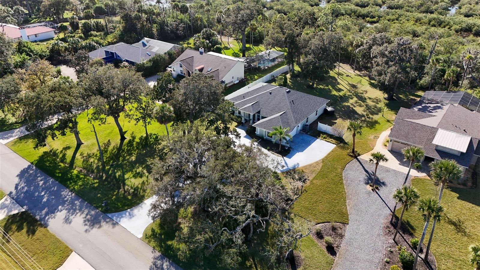 Image 66 of 68 For 325 Lambert Avenue