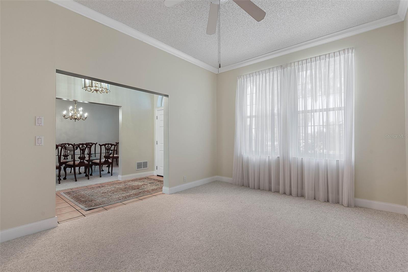 Image 9 of 68 For 325 Lambert Avenue