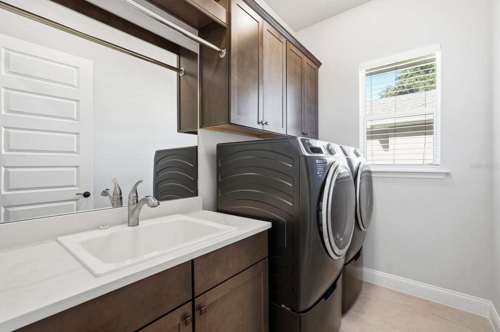 Image 30 of 85 For 23 Riverwalk