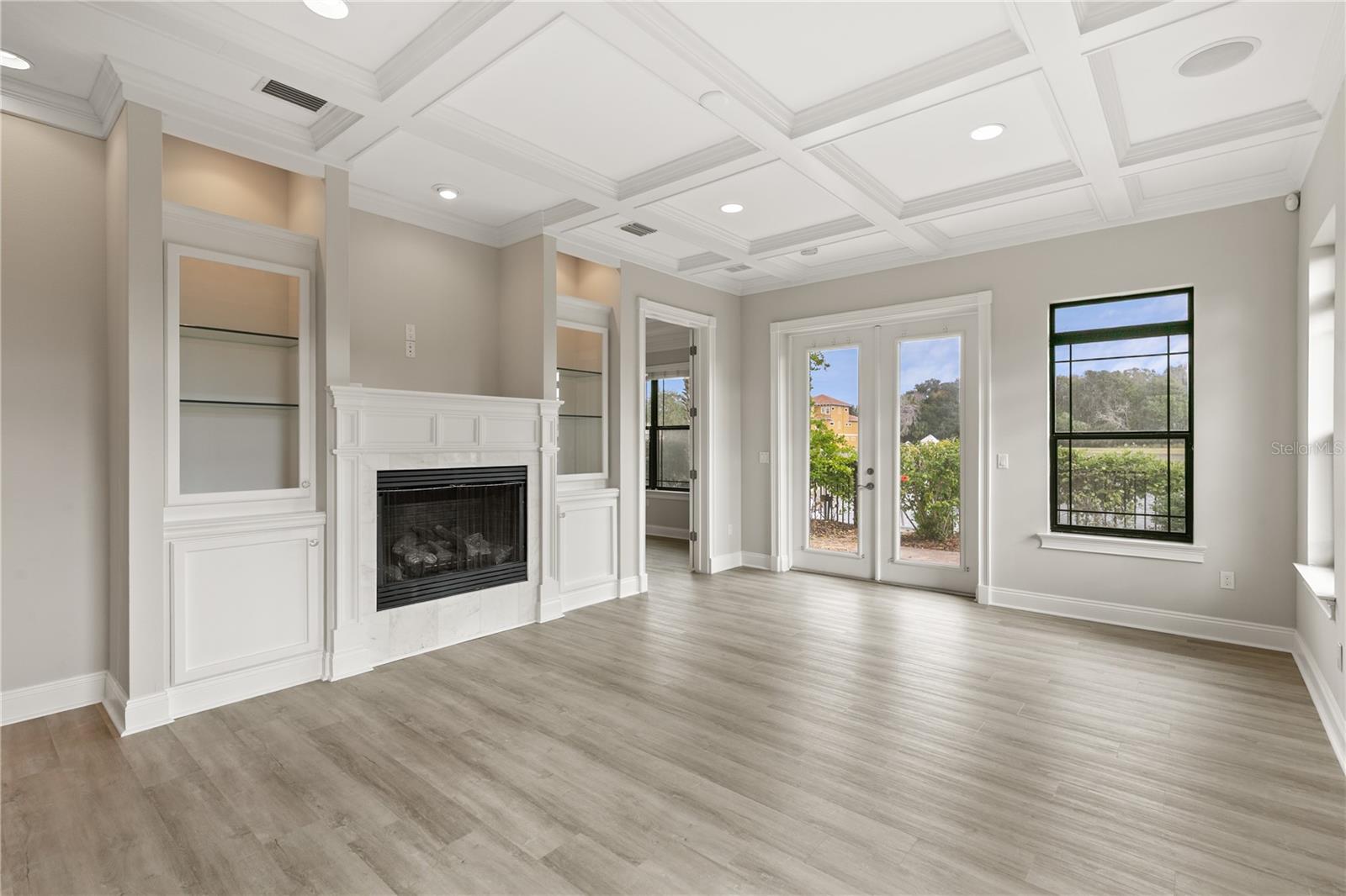 Image 17 of 73 For 259 Yacht Harbor Drive