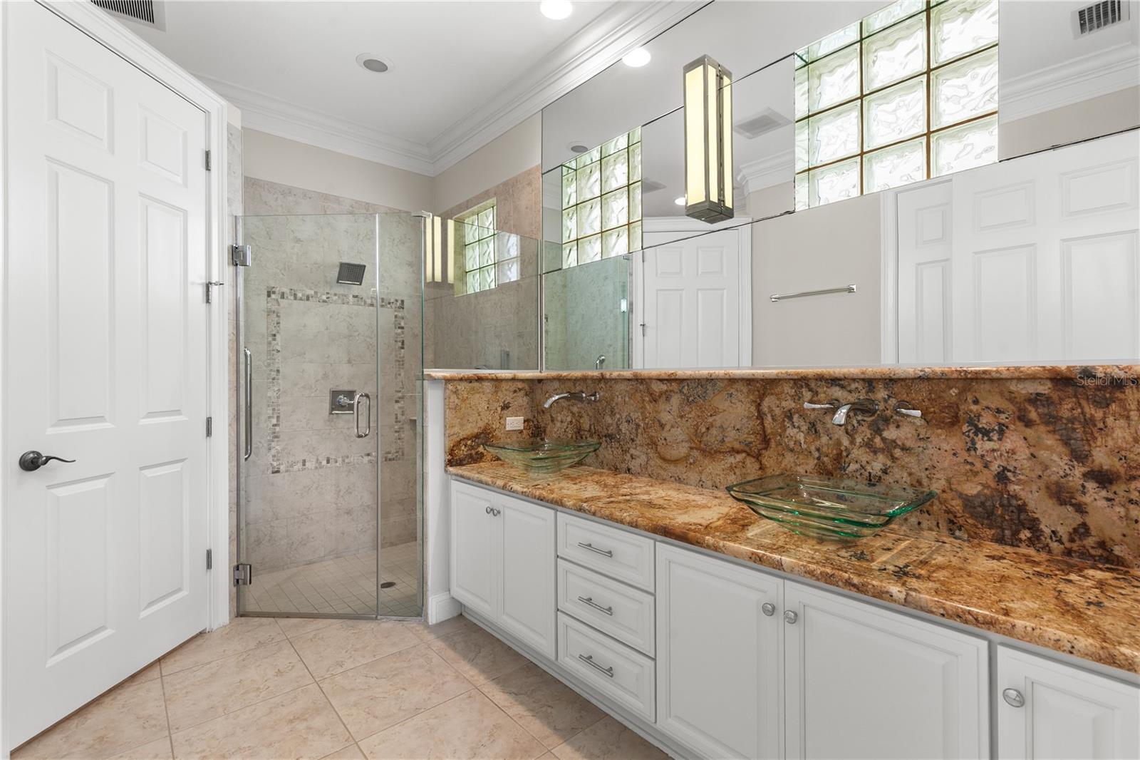 Image 30 of 73 For 259 Yacht Harbor Drive