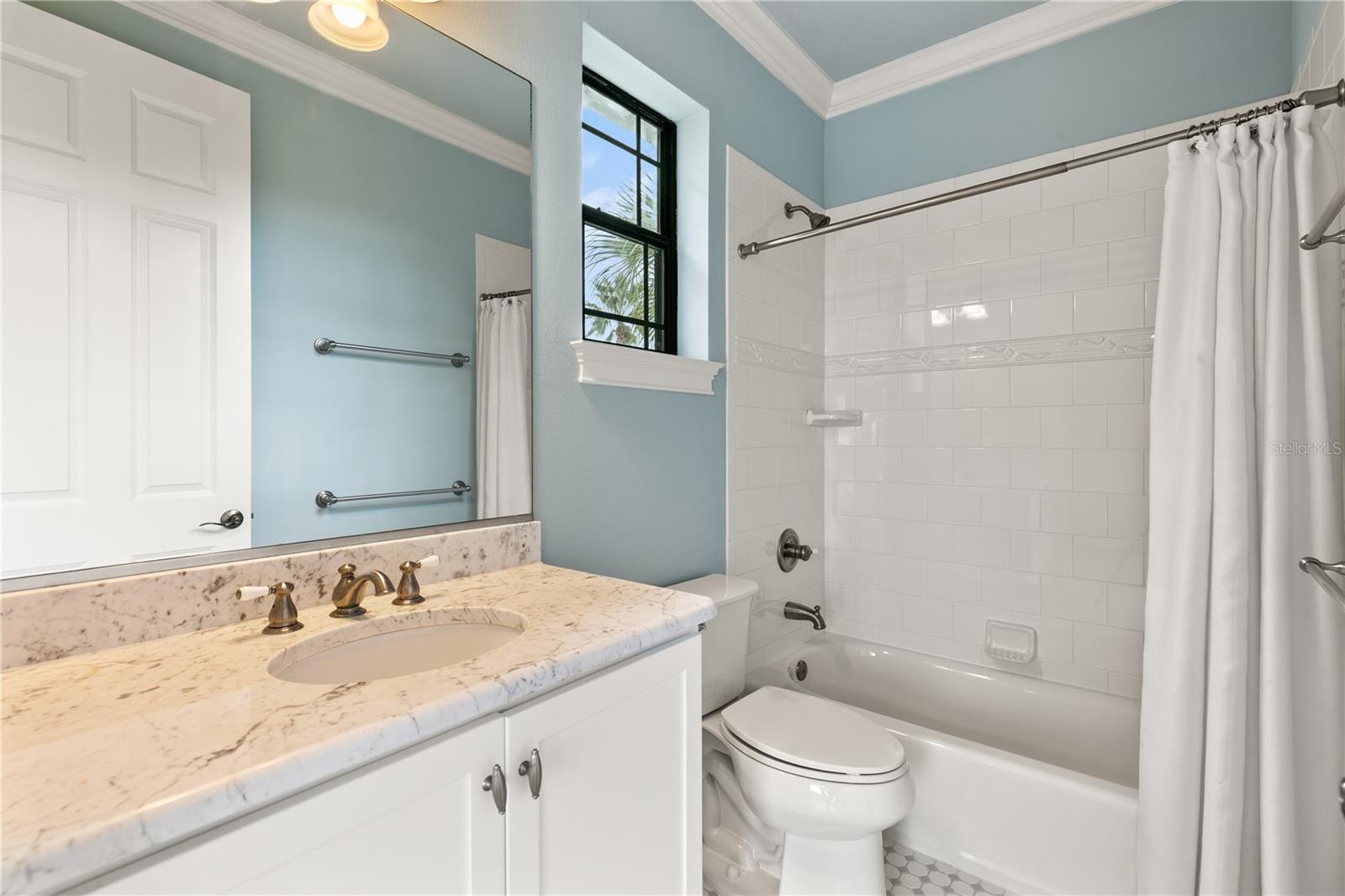 Image 41 of 73 For 259 Yacht Harbor Drive