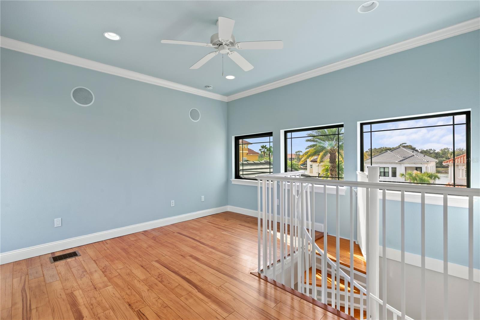 Image 54 of 73 For 259 Yacht Harbor Drive