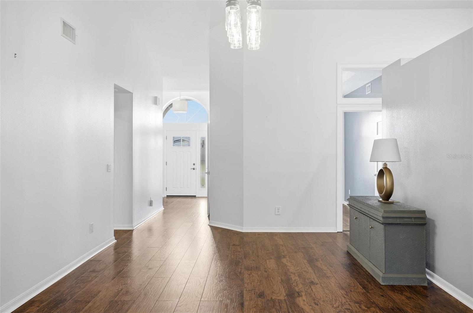 Image 13 of 56 For 1 Walton Place