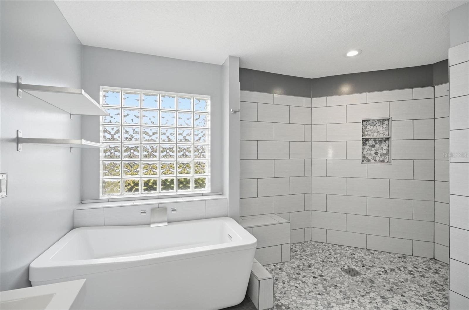 Image 34 of 56 For 1 Walton Place