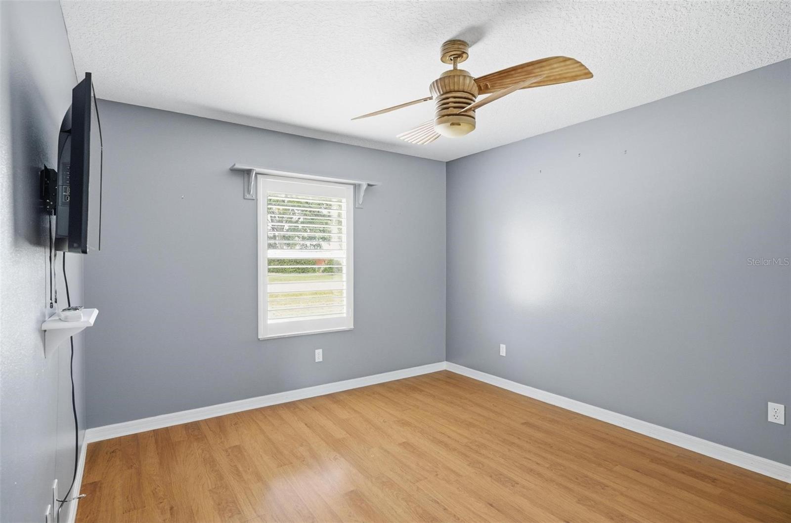 Image 36 of 56 For 1 Walton Place