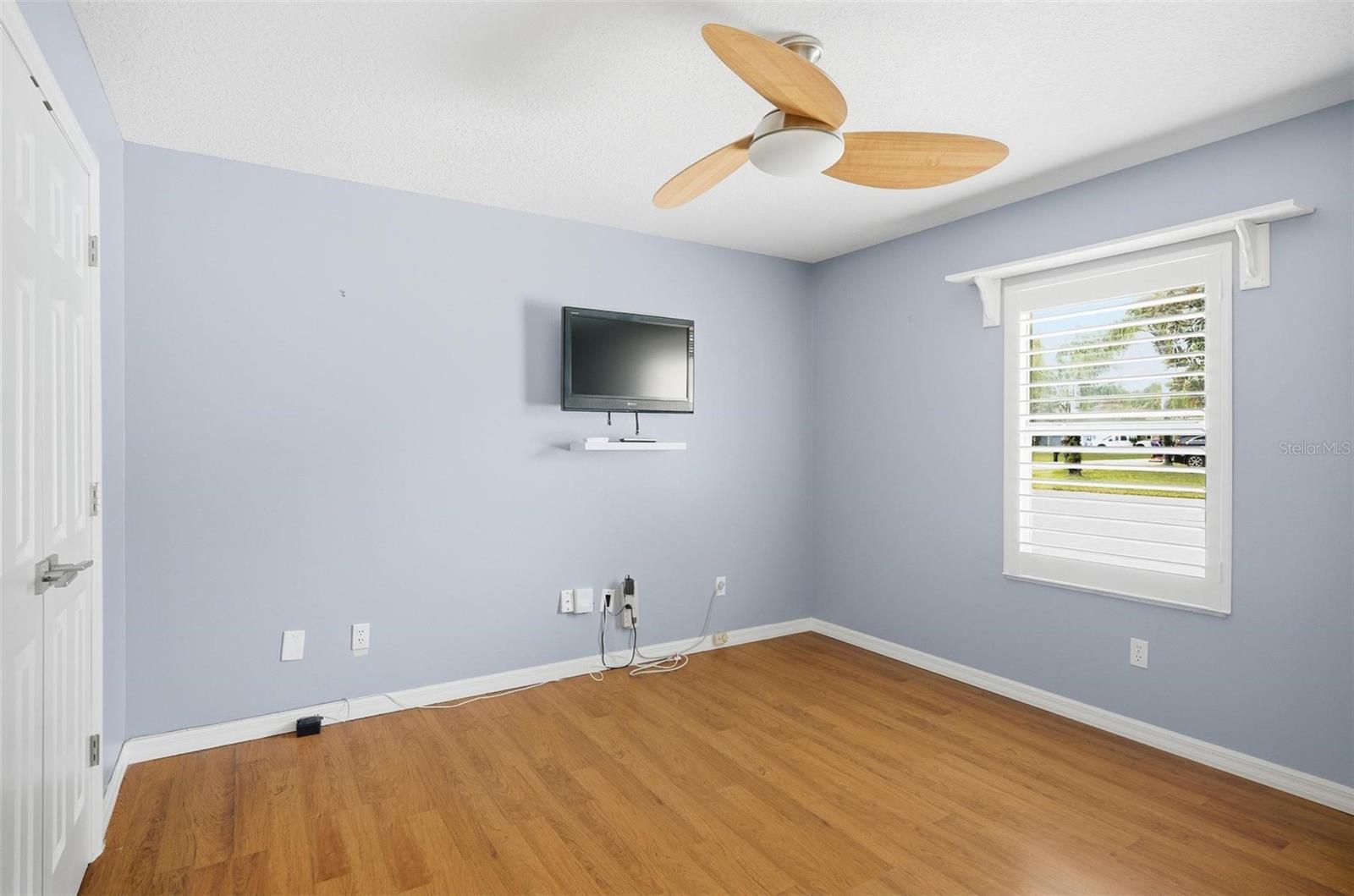 Image 39 of 56 For 1 Walton Place