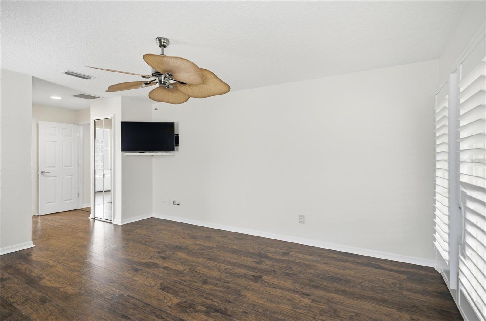 Image 45 of 56 For 1 Walton Place