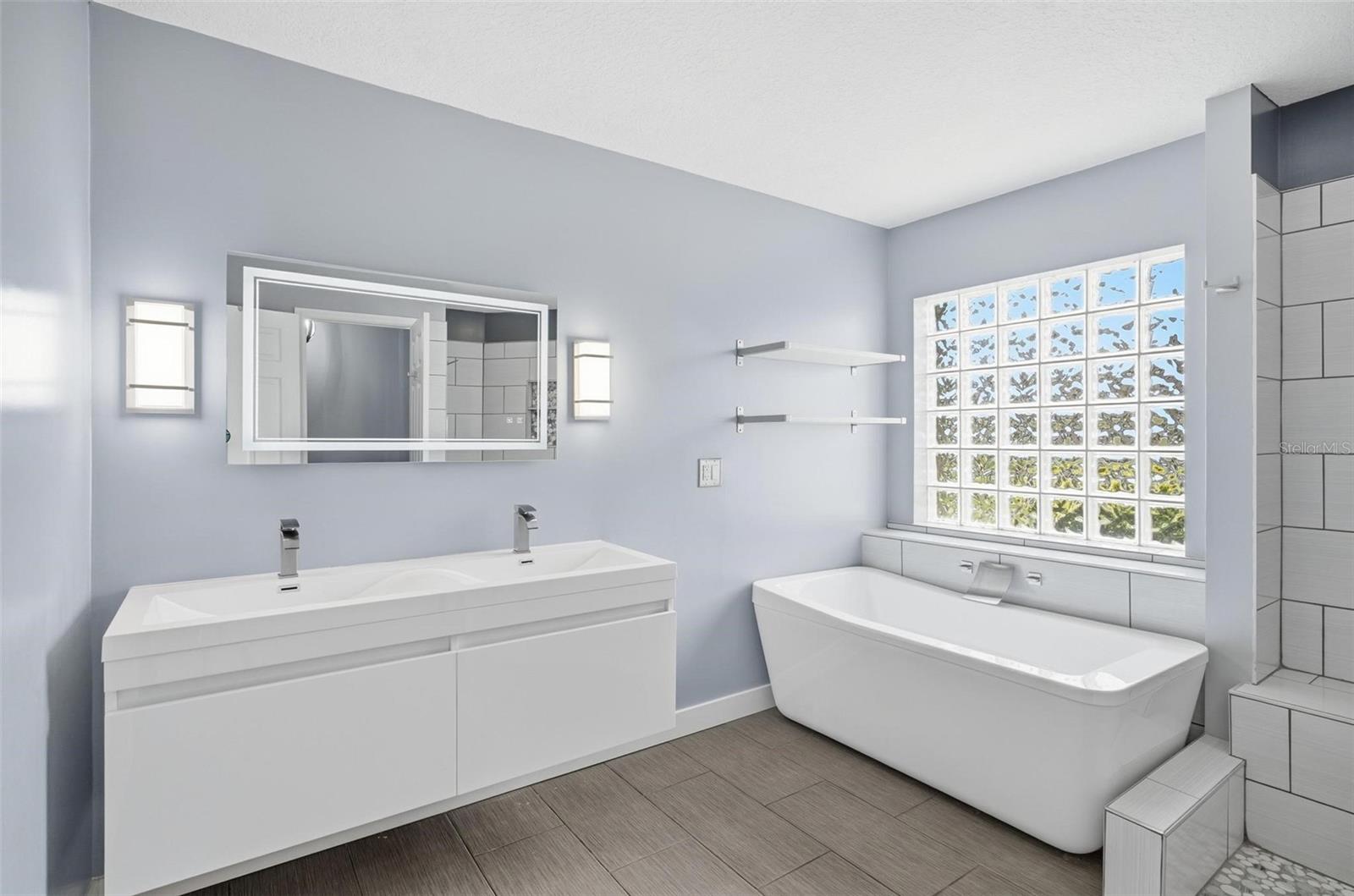 Image 48 of 56 For 1 Walton Place