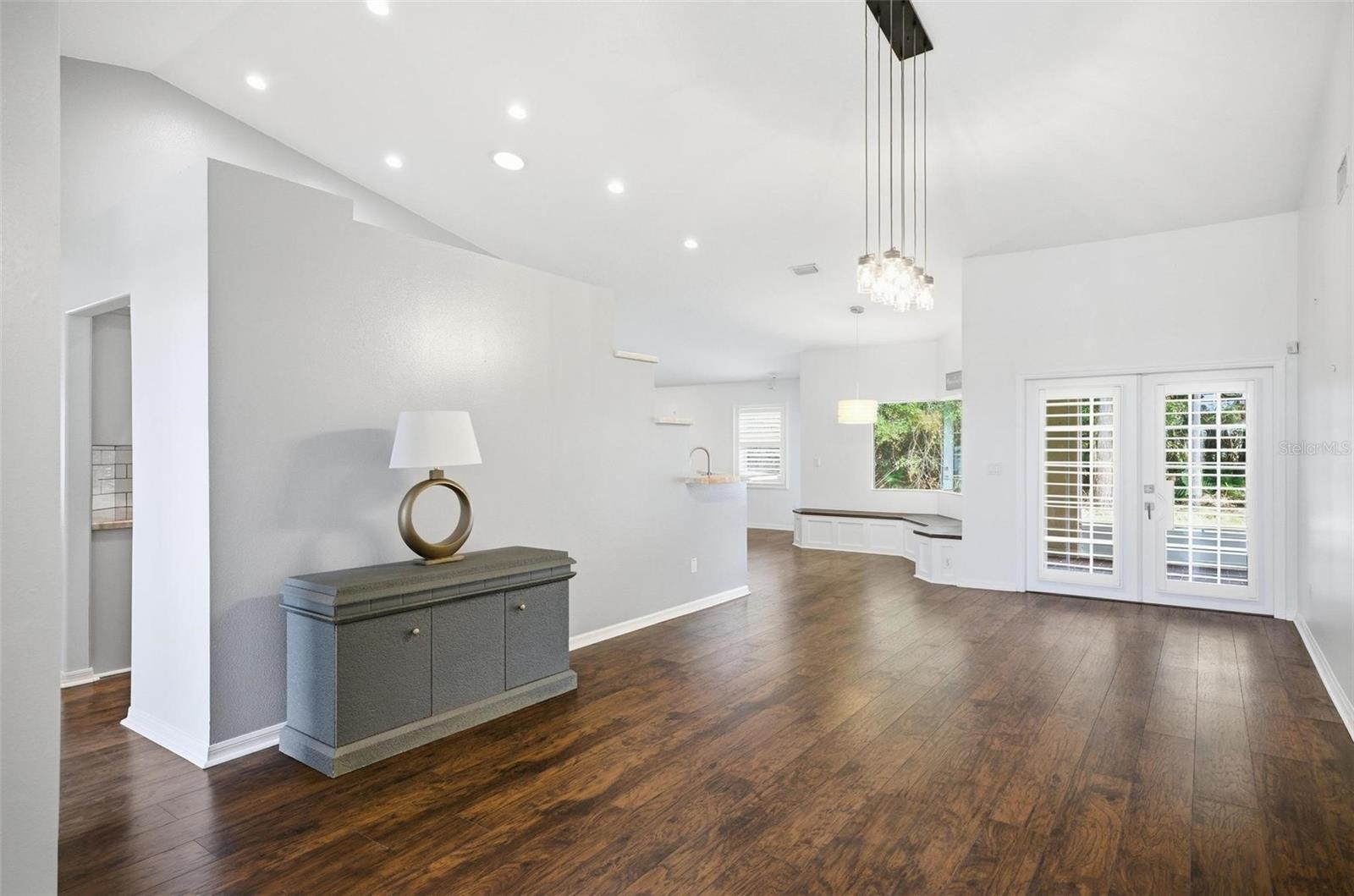 Image 9 of 56 For 1 Walton Place