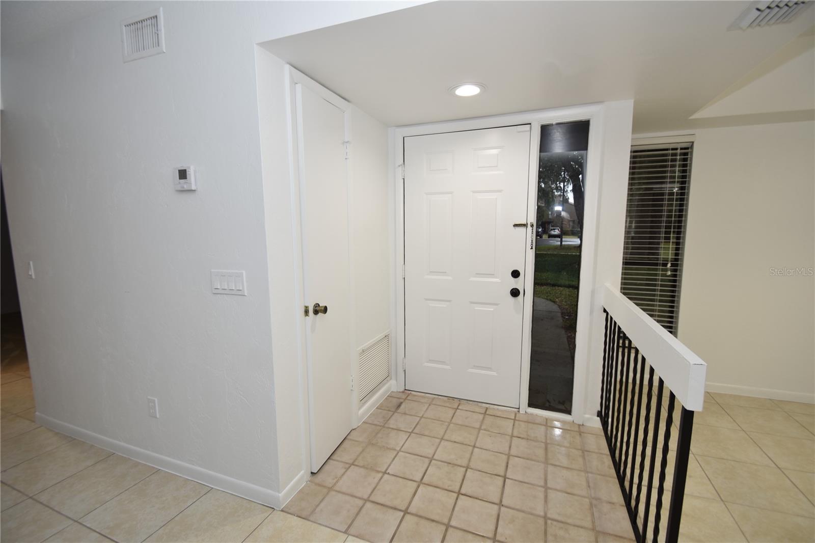 Image 4 of 41 For 11 Surrey Court 11