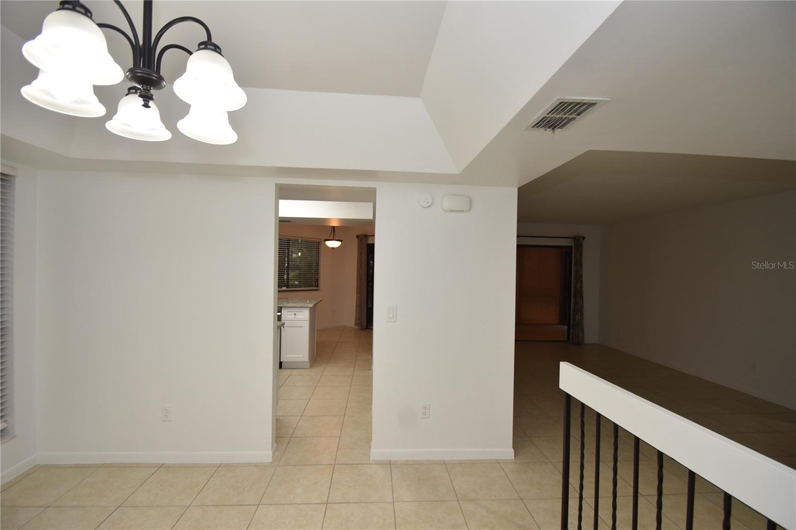 Image 9 of 41 For 11 Surrey Court 11