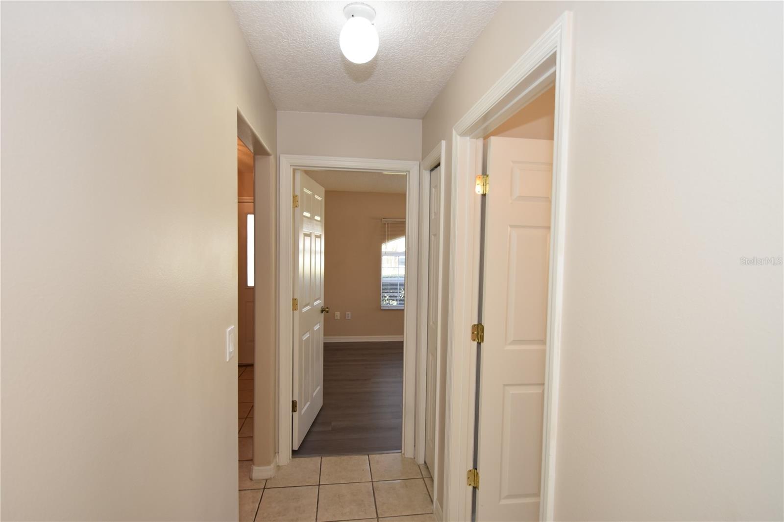 Image 28 of 36 For 8 Regency Drive A