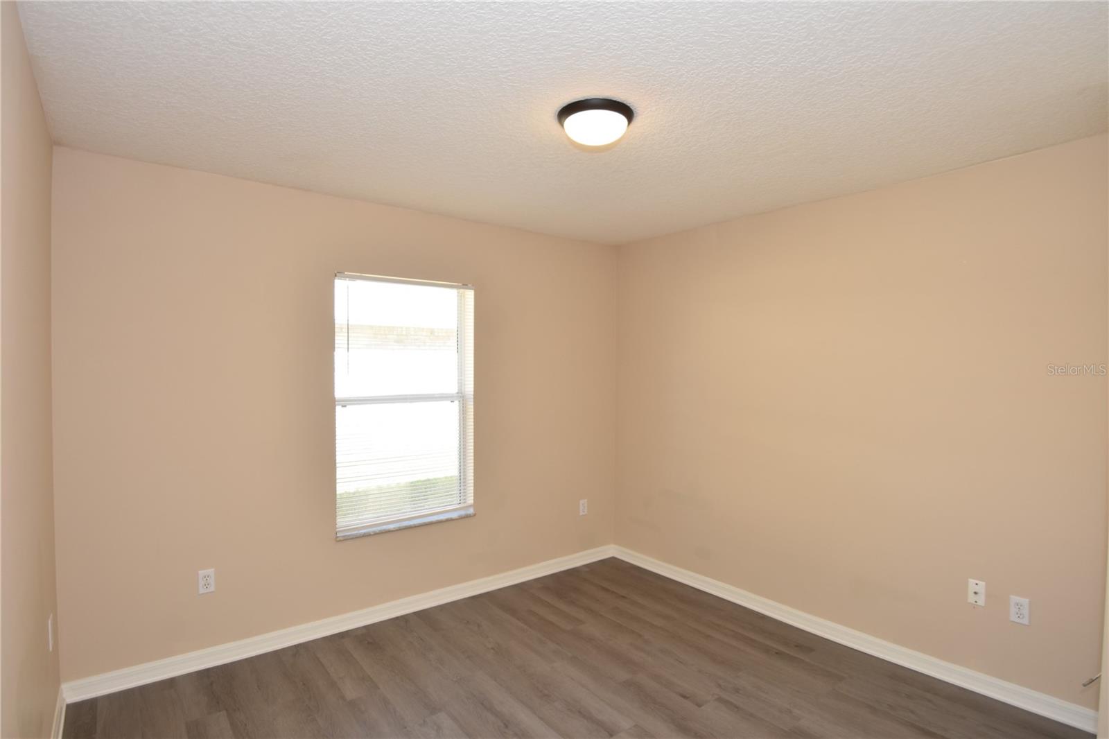 Image 33 of 36 For 8 Regency Drive A