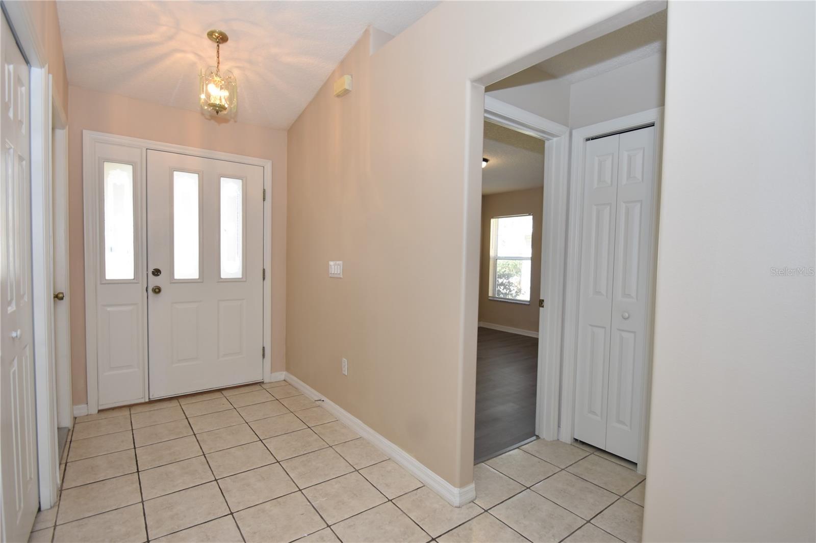 Image 5 of 36 For 8 Regency Drive A