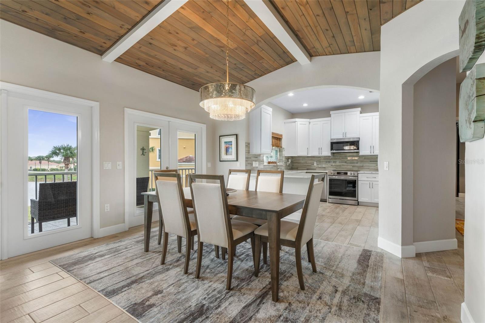 Image 13 of 78 For 21 Viscaya Lane 2006