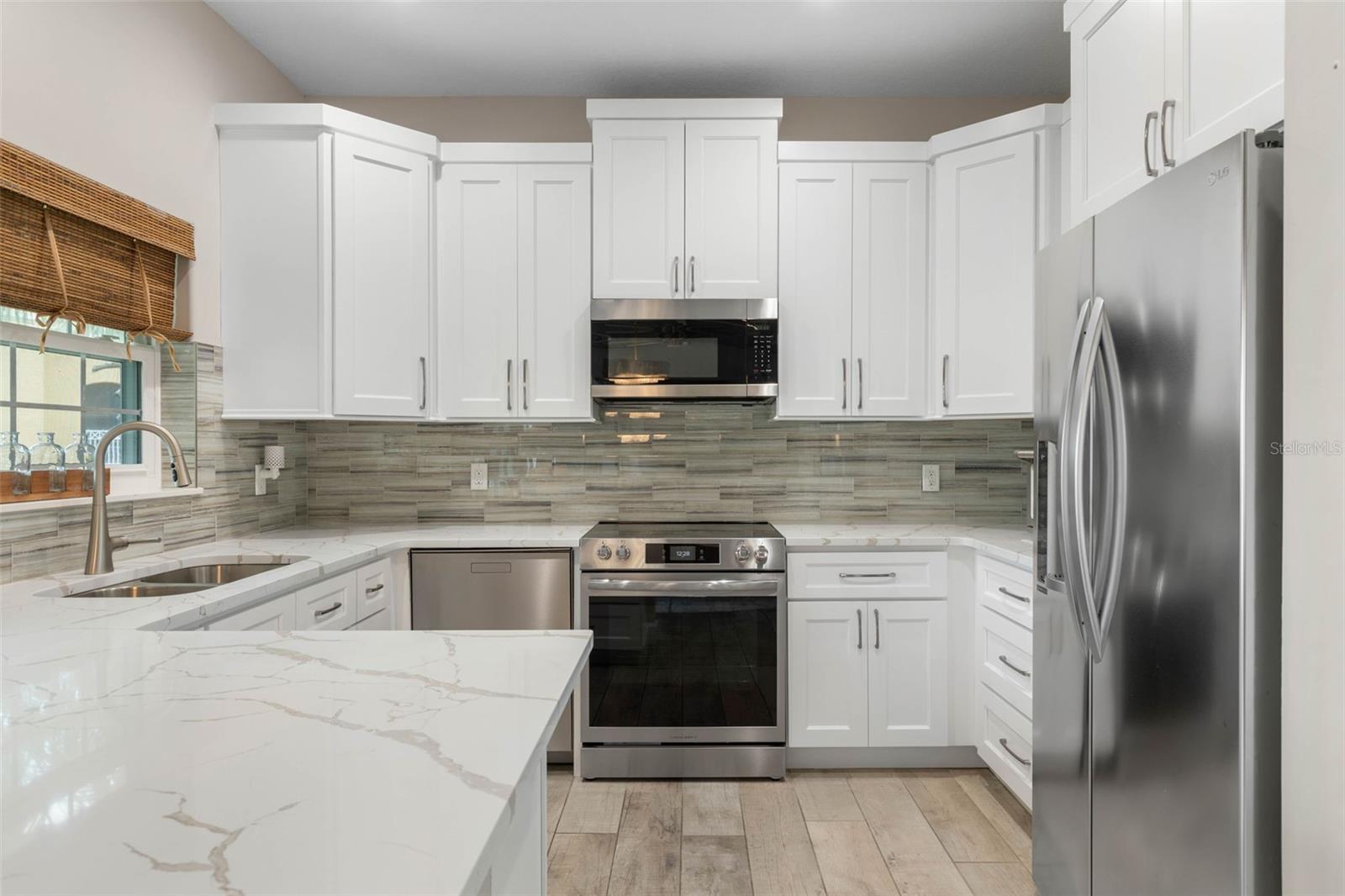 Image 15 of 78 For 21 Viscaya Lane 2006