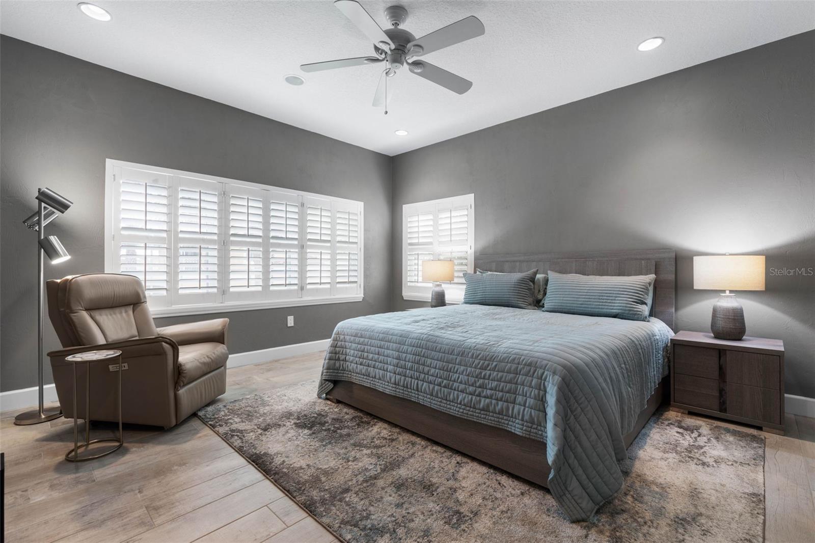 Image 33 of 78 For 21 Viscaya Lane 2006