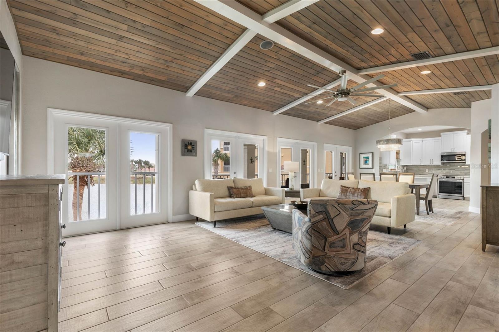 Image 7 of 78 For 21 Viscaya Lane 2006