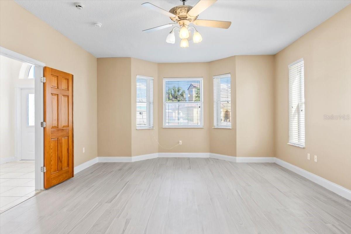 Image 24 of 91 For 10 Capistrano Drive