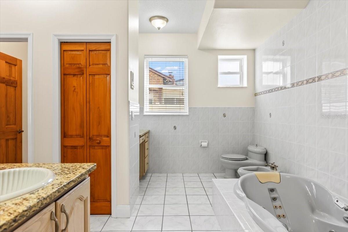 Image 31 of 91 For 10 Capistrano Drive