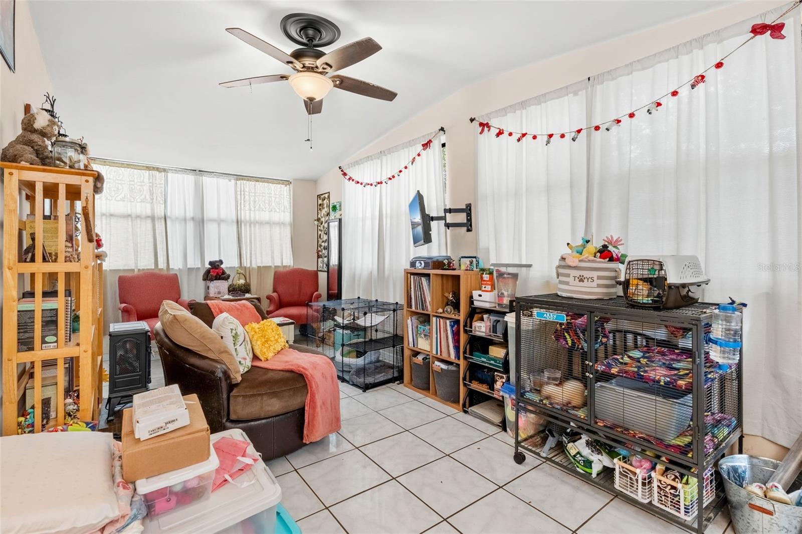 Image 5 of 32 For 1109 Alamanda Lane