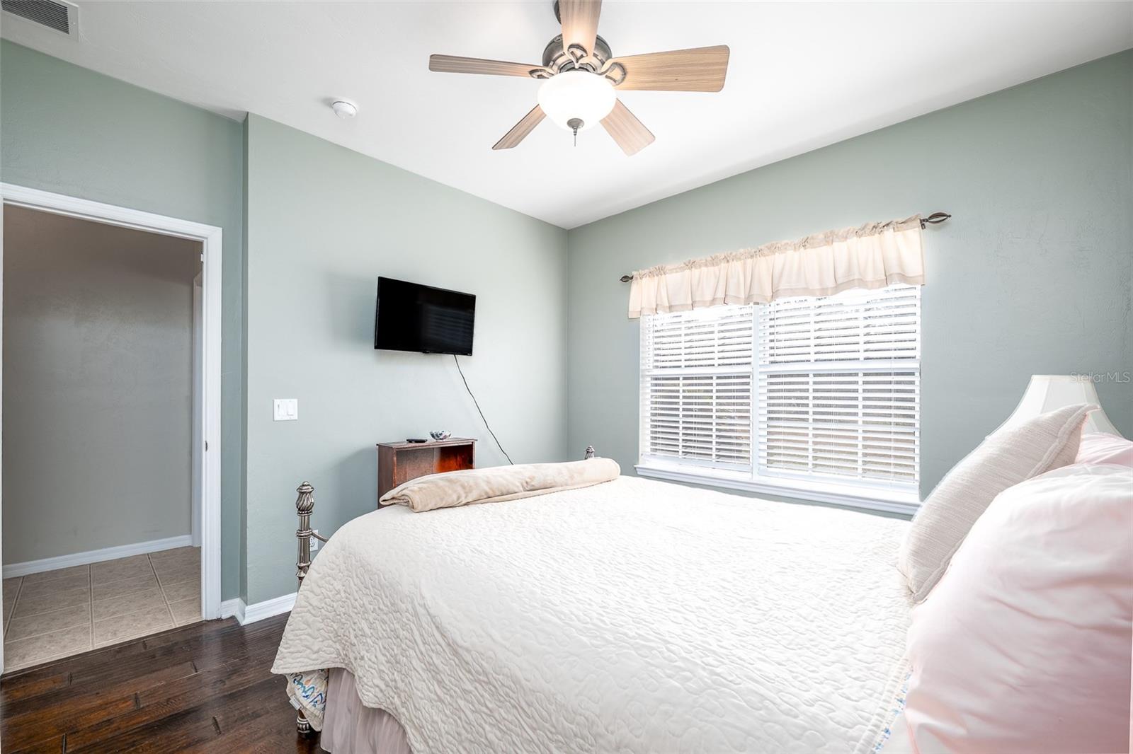 Image 31 of 47 For 4930 182nd Way