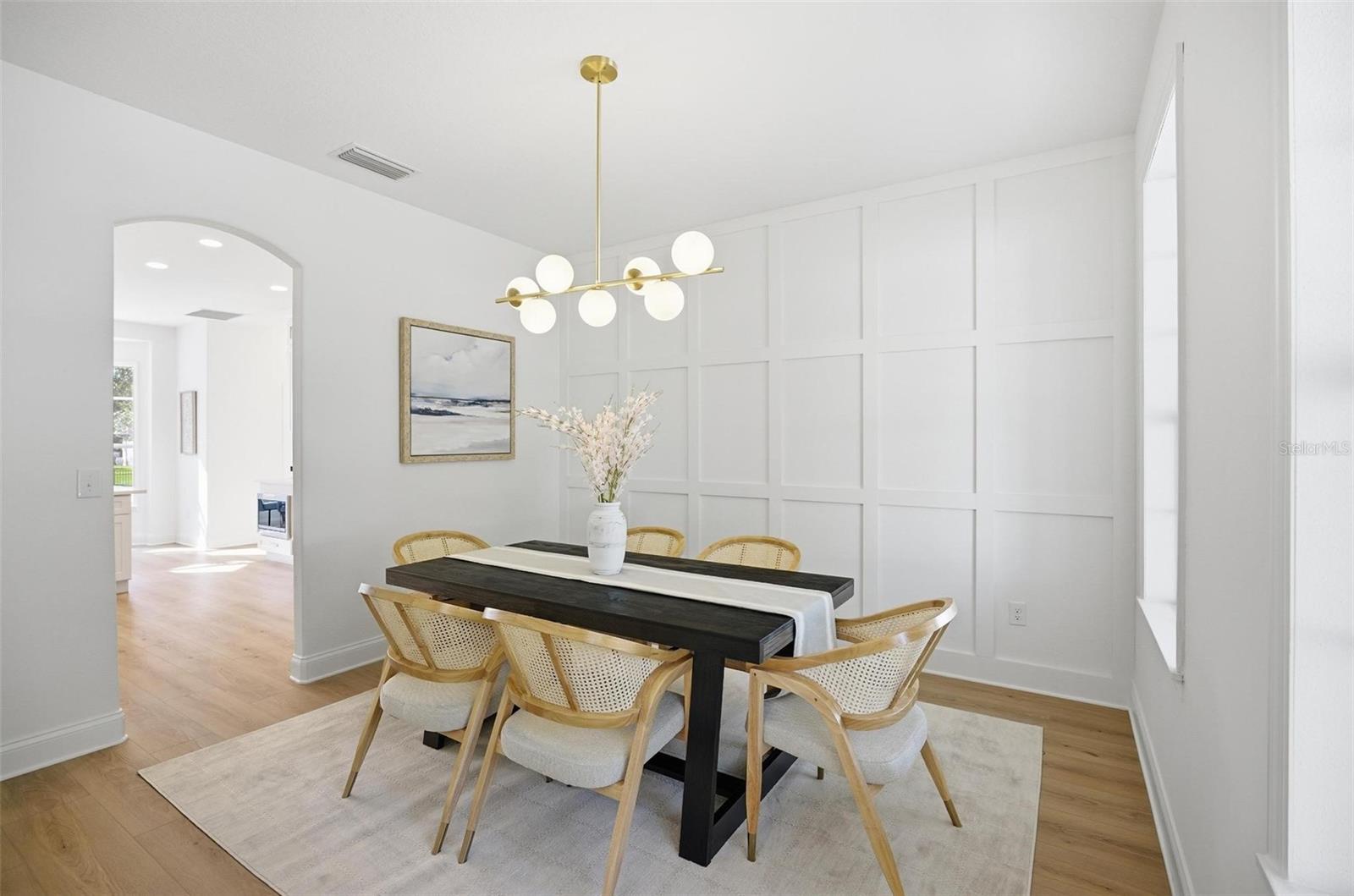 Image 9 of 38 For 41 Old Oak Drive S