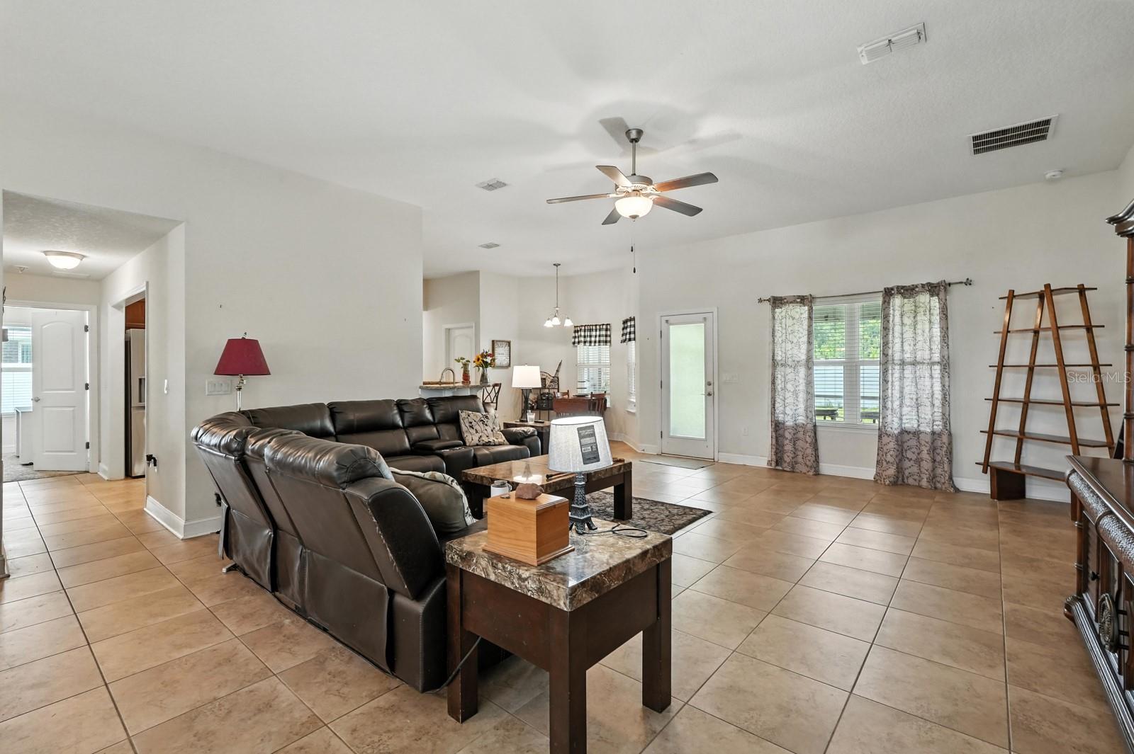 Image 14 of 43 For 8 Zorro Court