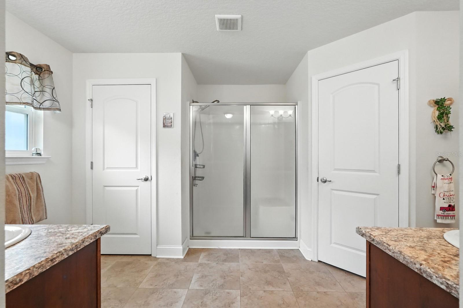 Image 27 of 43 For 8 Zorro Court