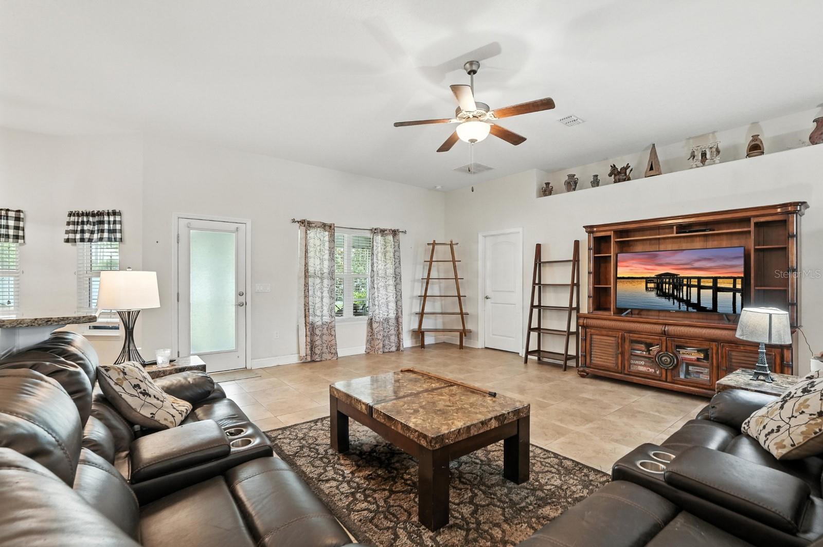 Image 9 of 43 For 8 Zorro Court