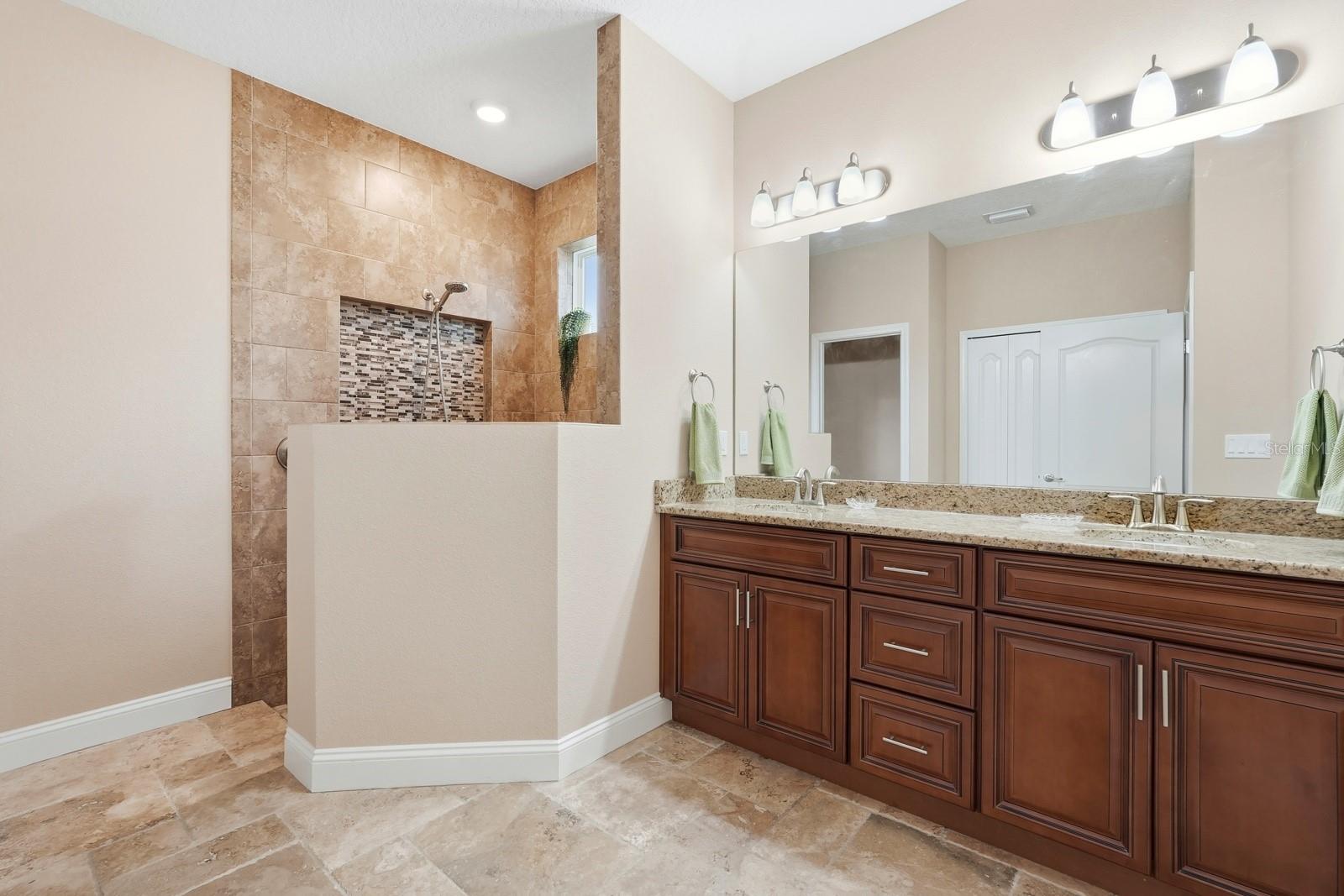 Image 28 of 55 For 39 Lema Lane