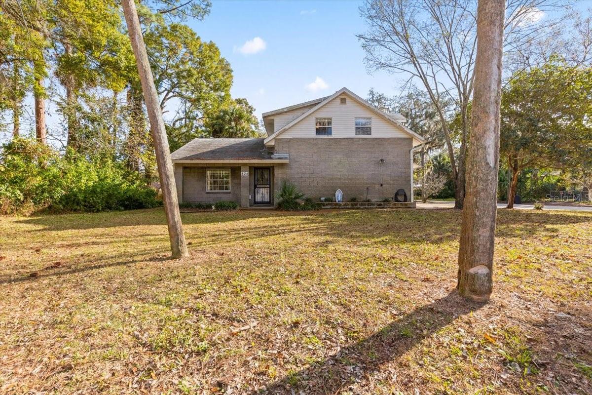 Image 2 of 66 For 824 Fleming Avenue