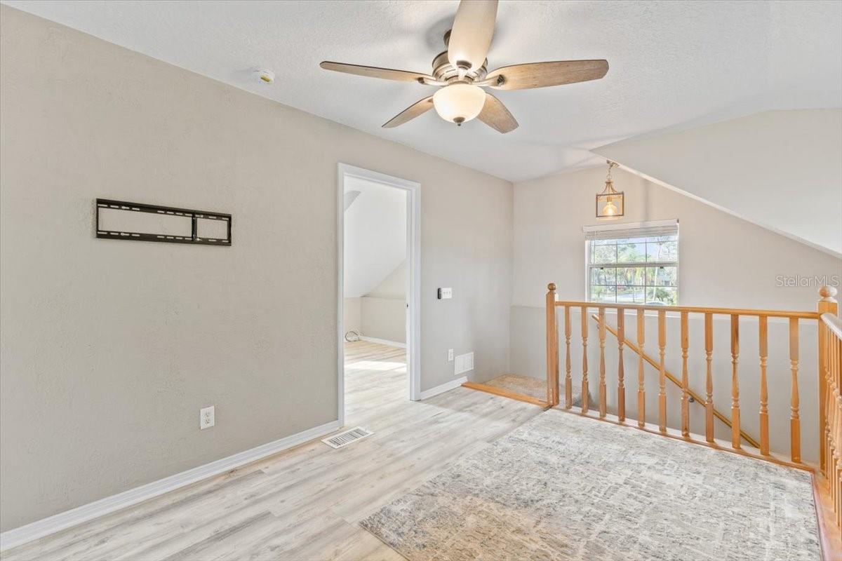 Image 34 of 66 For 824 Fleming Avenue