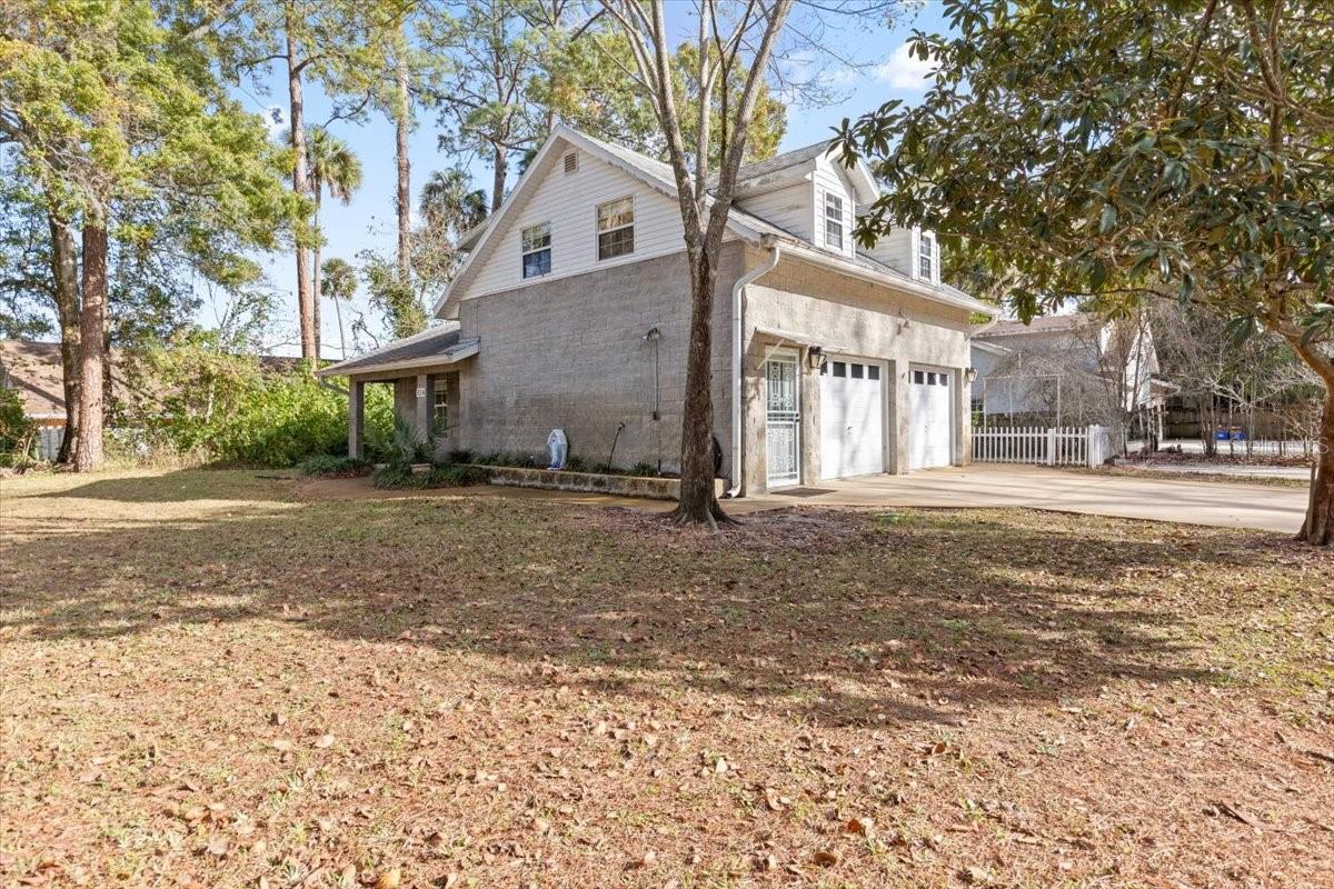 Image 44 of 66 For 824 Fleming Avenue