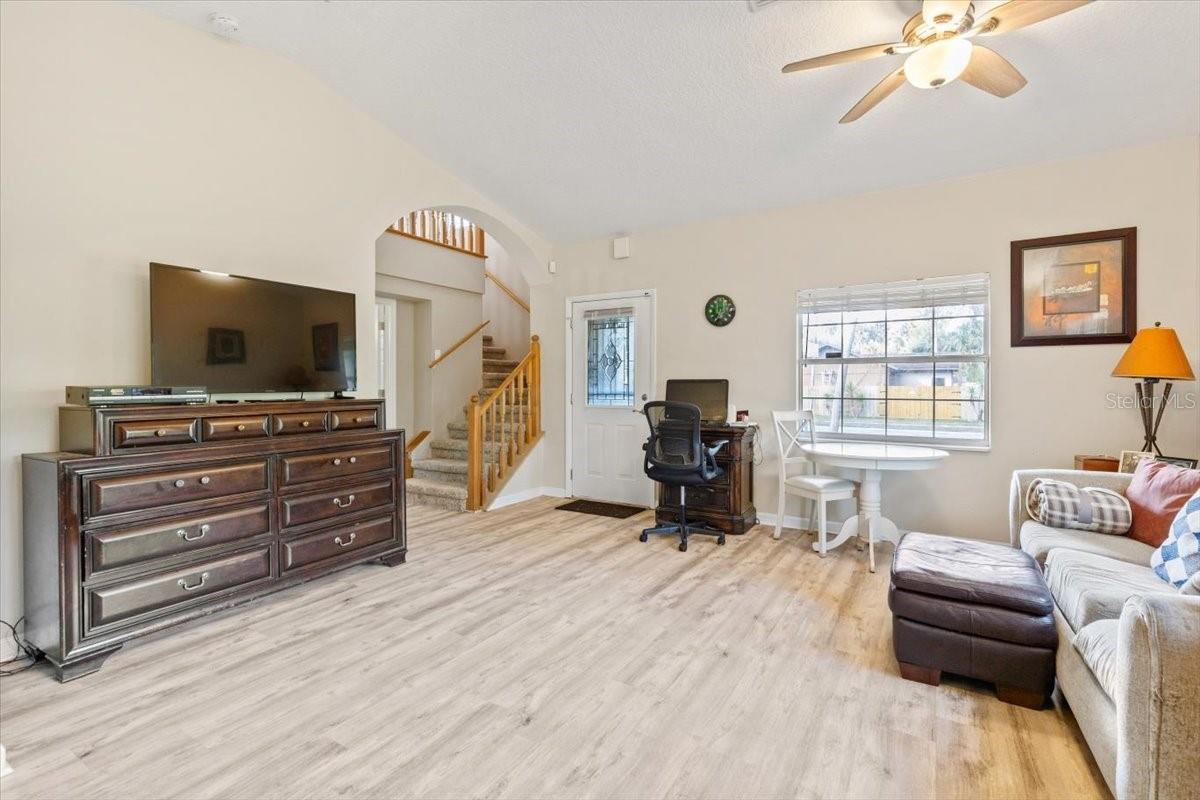 Image 5 of 66 For 824 Fleming Avenue