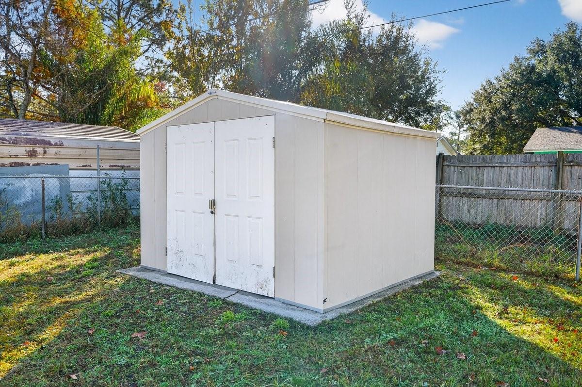 Image 38 of 40 For 5 General Doolittle Road