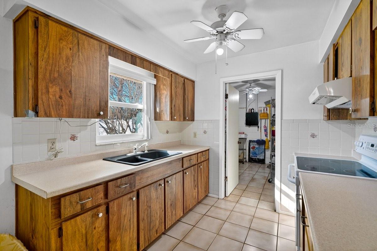 Image 9 of 40 For 5 General Doolittle Road