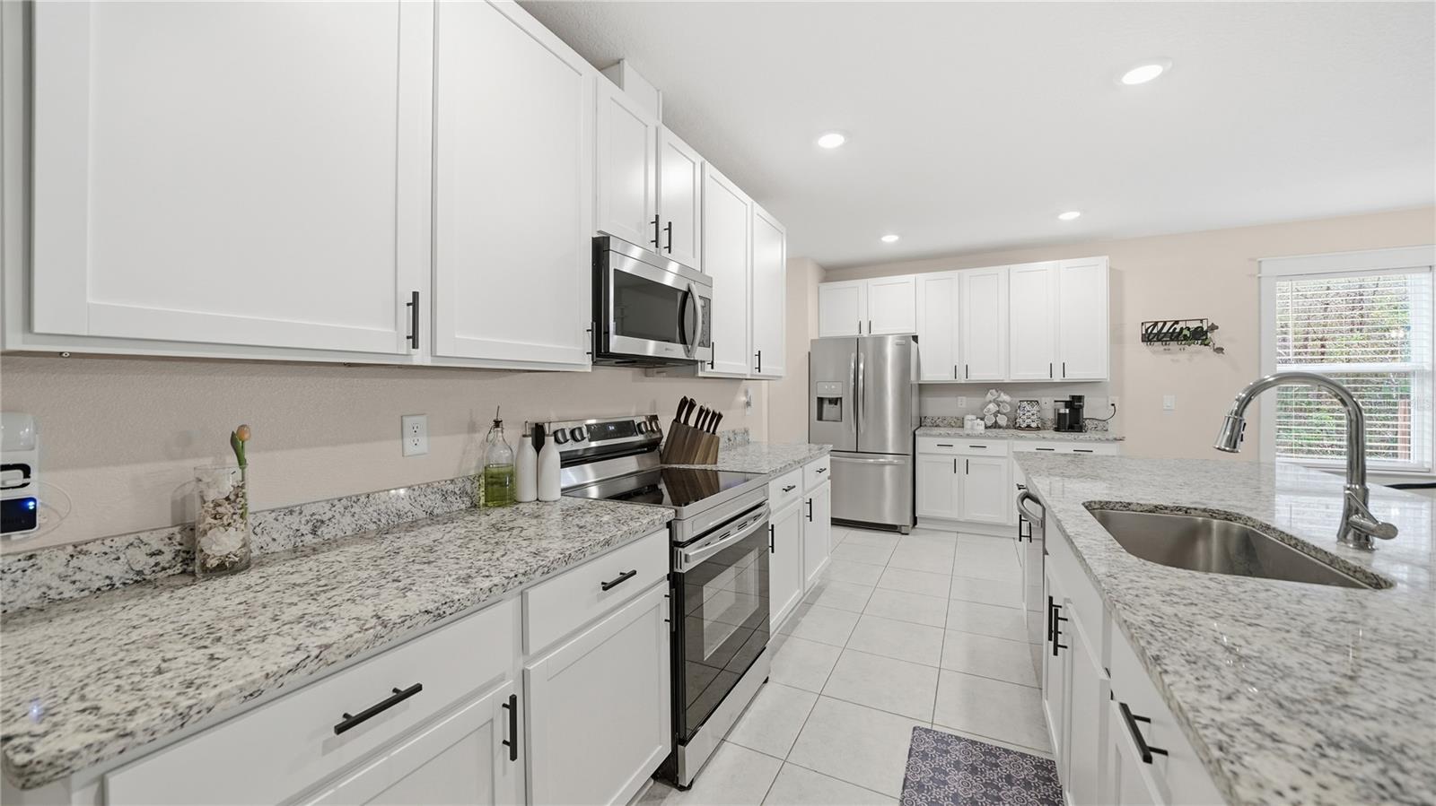 Image 24 of 53 For 4555 Alvin Street