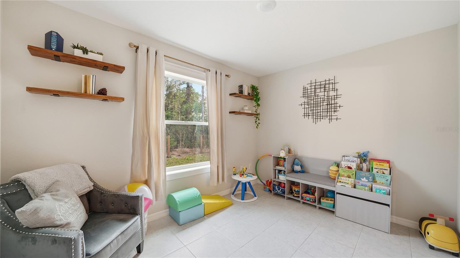 Image 31 of 53 For 4555 Alvin Street